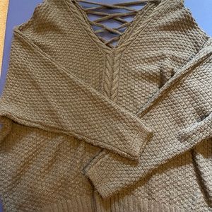 V-neck front sweater